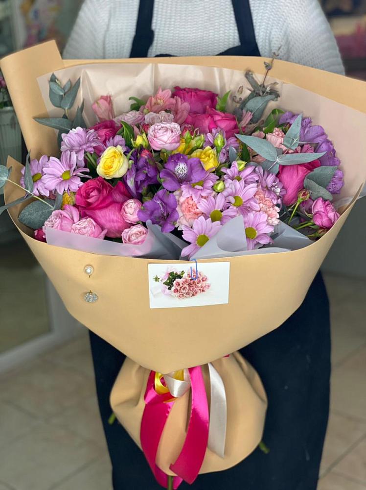 Букет цветов из: Хризантемы, Гвоздики и Альстромерии в городе Сатка