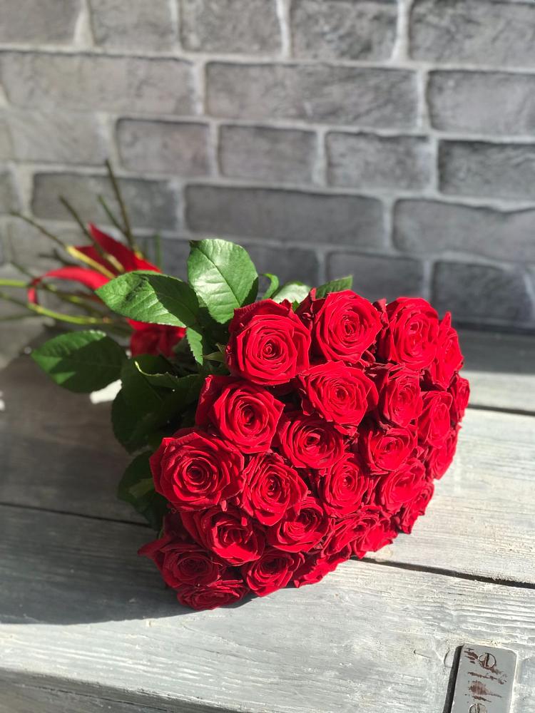 Букет Красные розы Фридом в городе Сатка