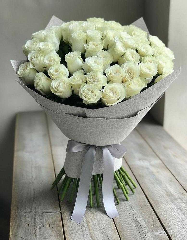 Букет 35 Белых роз в городе Сатка