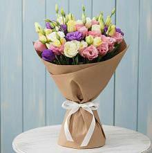 Букет цветов из:  Лизиантусы в городе Сатка