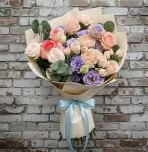 Букет цветов из:  Розы, Лизиантусы и Гвоздики #REPLACE_PRED# городе Сатка