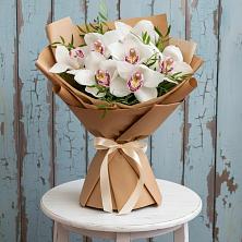 Букет цветов из:  Орхидеи и Розы в городе Сатка