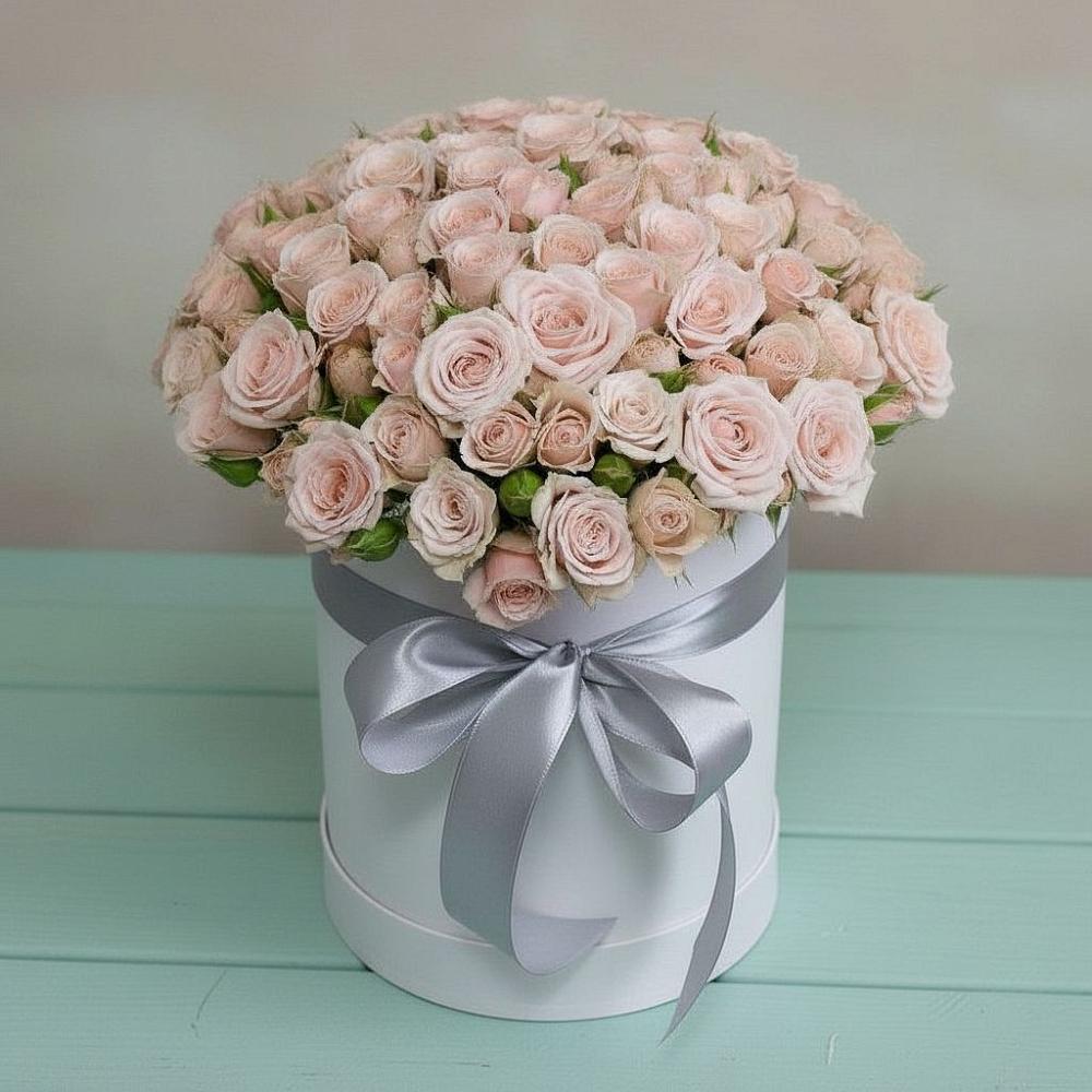 Цветочная композиция из Розы в шляпной коробке в городе Сатка